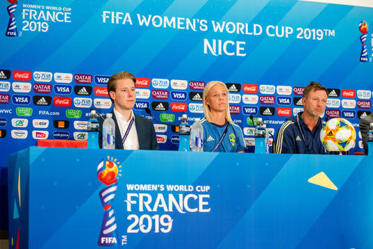 Press officer Fredrik Madestam, Caroline Seger and Peter