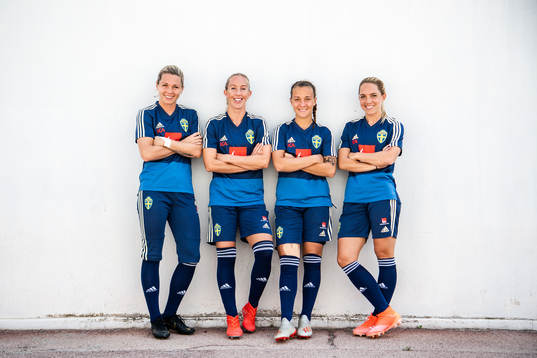 Goalkeeper Jennifer Falk , Julia Roddar , Julia Zigiotti