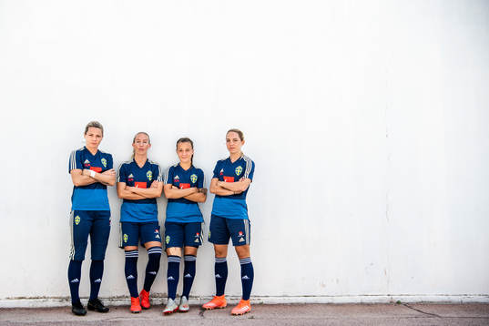 Goalkeeper Jennifer Falk , Julia Roddar , Julia Zigiotti