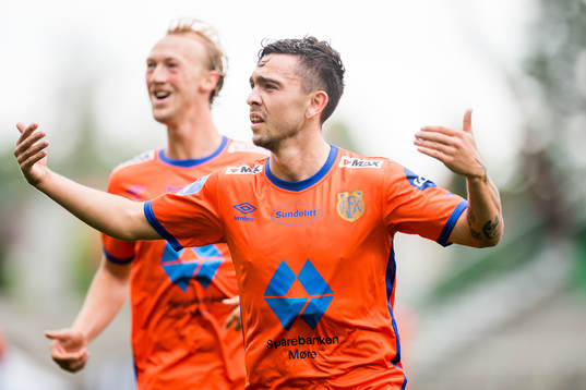 Niklas Castro of Aalesund celebrates
