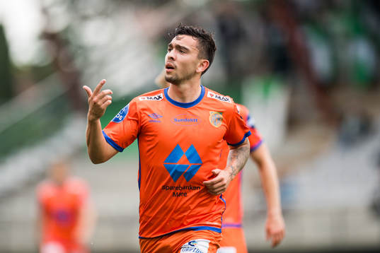 Niklas Castro of Aalesund celebrates