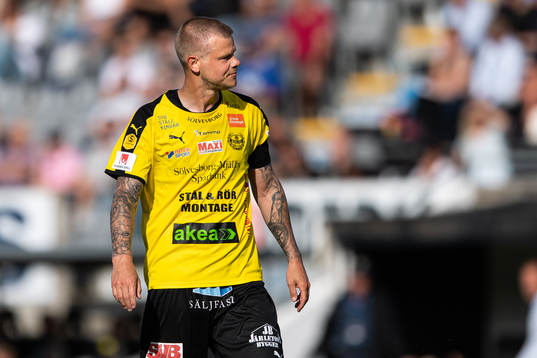 Mjällbys David Löfquist deppar