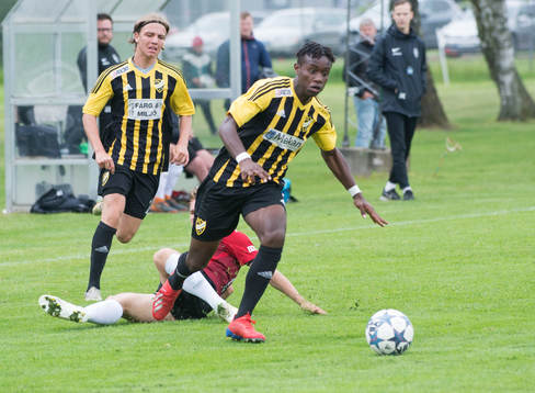 IFK Hässleholms Carl Mujaguzi i matchen i