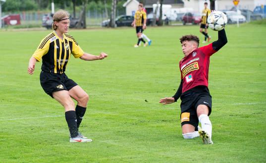 IFK Hässleholms Theo Helm i matchen i juniorallsvenskan