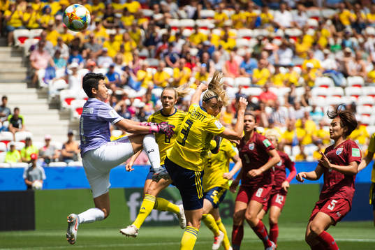 Linda Sembrant of Sweden scores 1-0 behond of Thailand