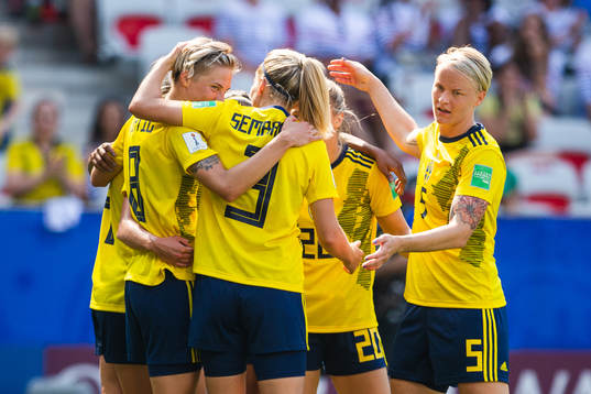 Lina Hurtig of Sweden celebrate with Linda Sembrant and