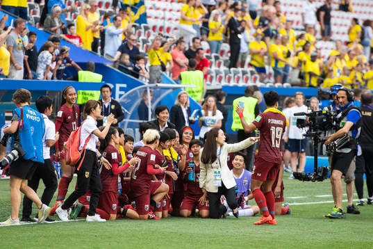 Players of Thailand pose for a photo