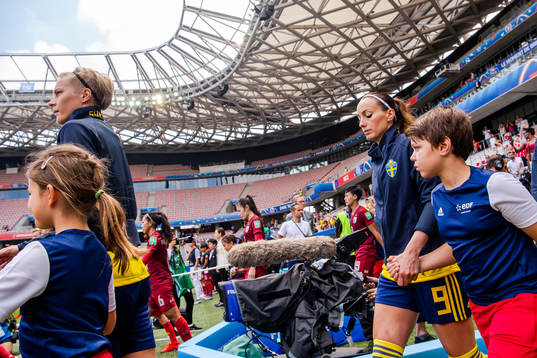 Lina Hurtig and Kosovare Asllani  of Sweden