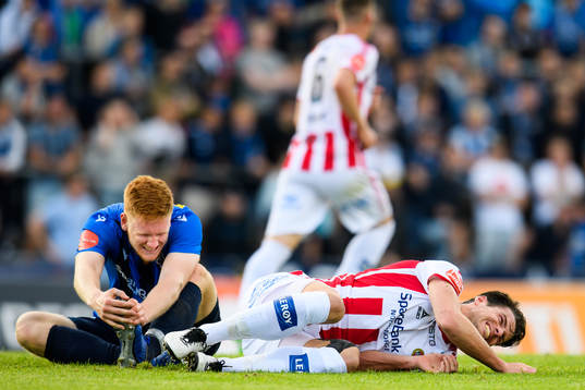 Madis Vihmann of Stabæk and Simen Wangberg of Tromsø in