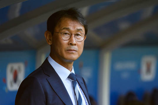 Yoon Dukyeo, head coach of South Korea