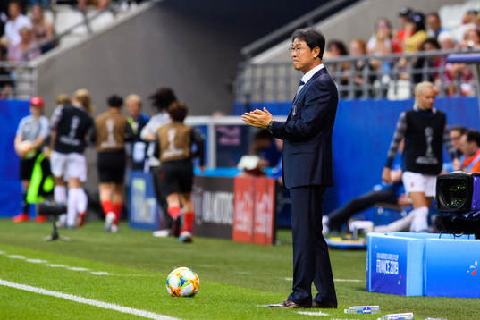 Yoon Dukyeo, head coach of South Korea