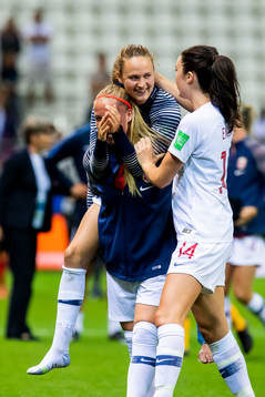 Therese Sessy Åsland, Caroline Graham Hansen and Ingrid