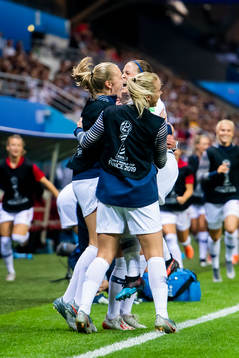 Isabell Lehn Herlovsen of Norway celebrates with her