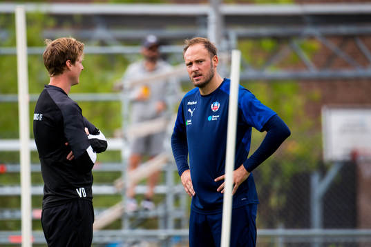 Sjukgymnast Markus Pettersson och Andreas Granqvist