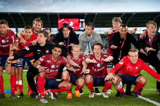 Örgrytes spelare jublar