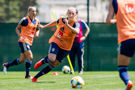 Stina Blackstenius of Sweden