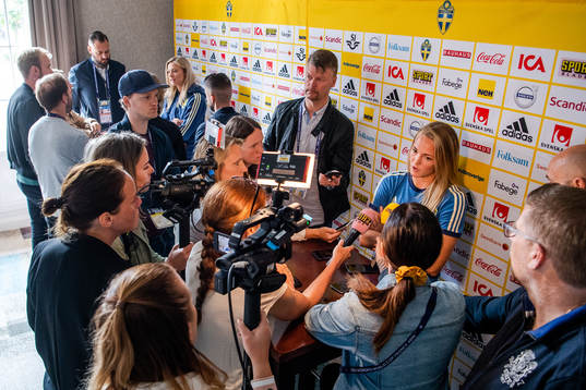 Fridolina Rolfö and Magdalena Eriksson of Sweden
