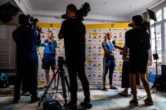 Goalkeeper Hedvig Lindahl and Stina Blackstenius of Sweden
