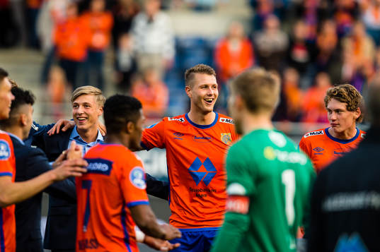 Markus Seehusen Karlsbakk of Aalesund, Holmbert Aron Briem