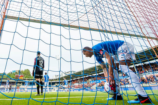Lunan Ruben Gabrielsen of Molde looks dejected