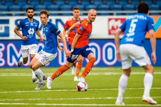 Fredrik Vangstad Sjølstad of Molde and Aron Elis