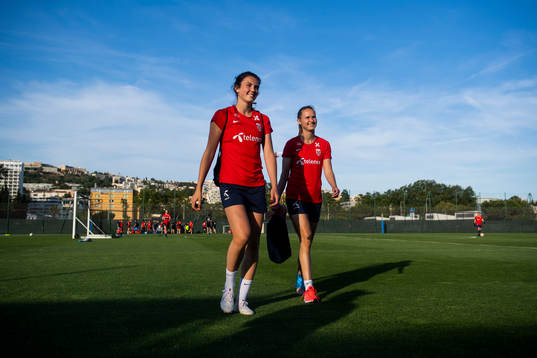 Ingrid Syrstad Engen and Caroline Graham Hansen of Norway