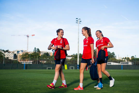 Isabell Lehn Herlovsen, Caroline Graham Hansen and Frida