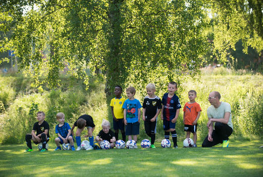 IFK Hässleholms pojkar födda 2013 och 2014 tränar på
