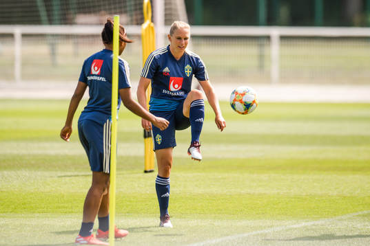 Madelen Janogy and Jonna Andersson of Sweden