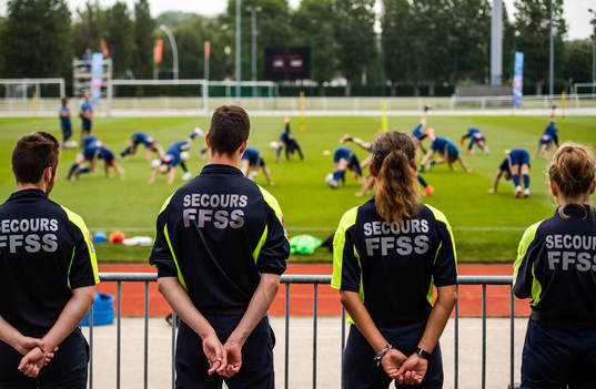 Personnel from the French Federation of Rescue and First Aid