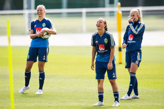 Fridolina Rolfö , Julia Zigiotti Olme and Sofia Jakobsson