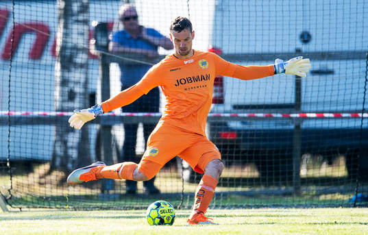 Hammarbys målvakt Davor Blazevic