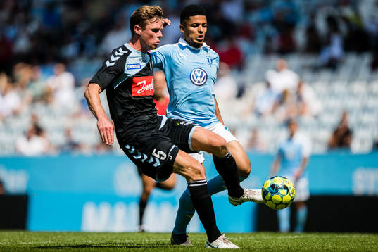 Sönderjyskes Kees Luijckx och Malmö FFs Romain Gall