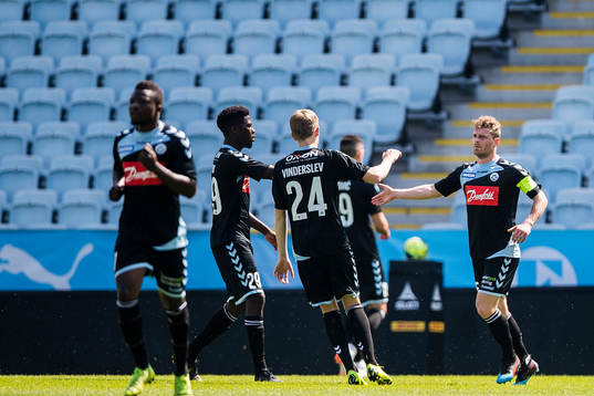 Sönderjyskes Eggert Jonsson jublar
