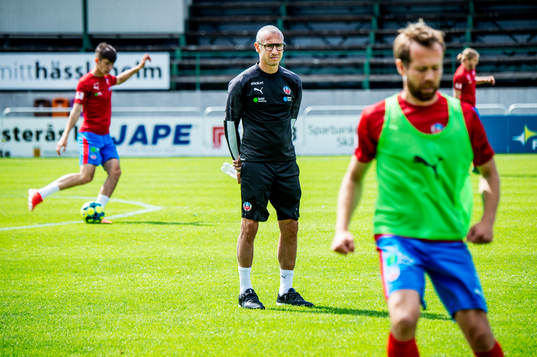 Helsingborgs tränare Henrik Larsson innan träningsmatchen