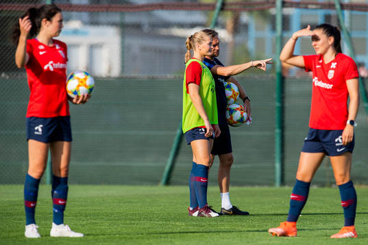 Ingrid Syrstad Engen, Lisa-Marie Karlseng Utland, Martin