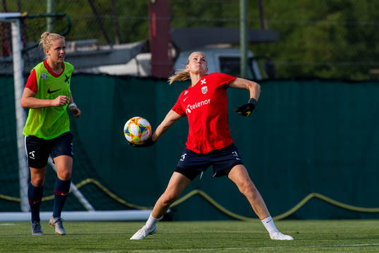 Elise Hove Thorsnes and of Norway goalkeeper Ingrid