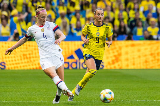 Rebecca Sauerbrunn of USA and Kosovare Asllani of Sweden