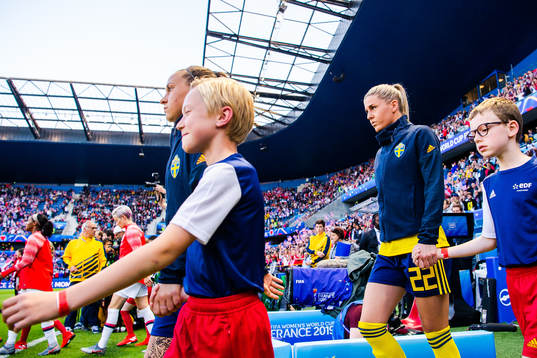Julia Zigiotti Olme and Olivia Schough of Sweden