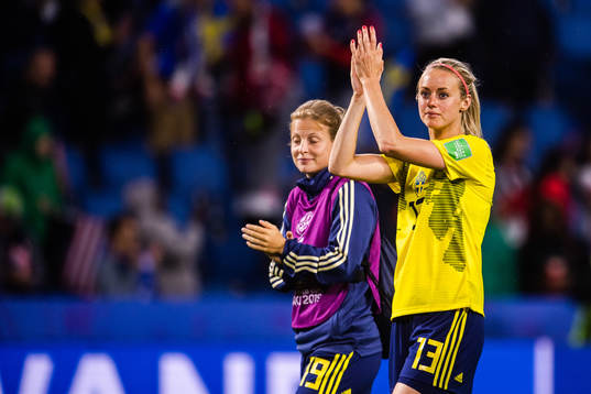 Anna Anvegård and Amanda Ilestedt of Sweden