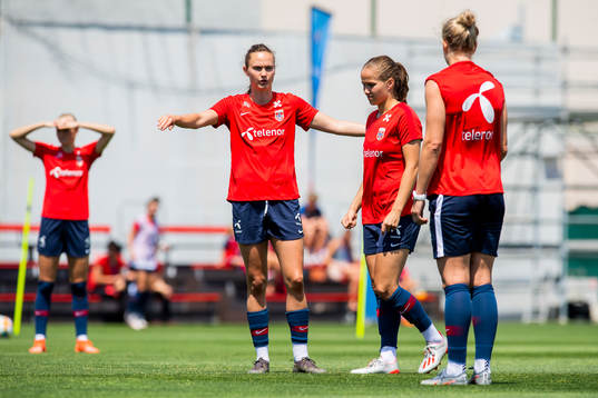 Caroline Graham Hansen, Guro Reiten and Elise Hove Thorsnes