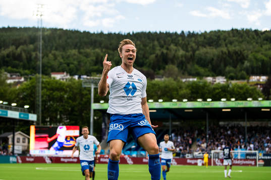 Martin Skjelbreid Ellingsen of Molde celebrates