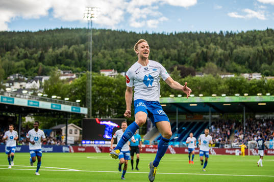 Martin Skjelbreid Ellingsen of Molde celebrates