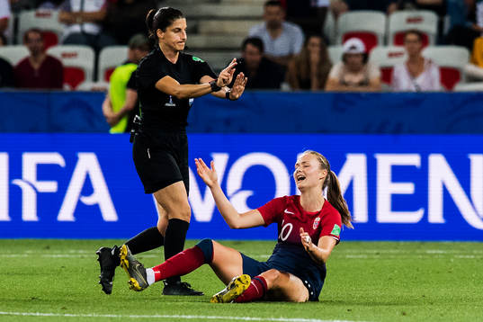 Caroline Graham Hansen of Norway reacts to Referee Reim