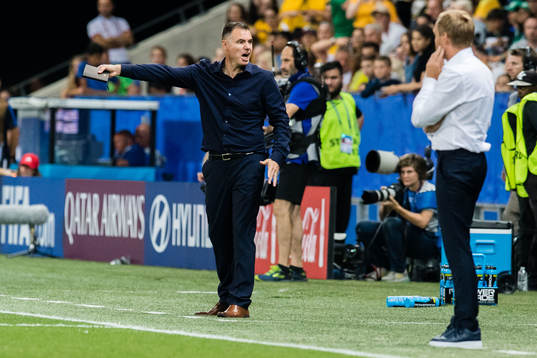 Ante Milicic, head coach of Australia,  and Martin