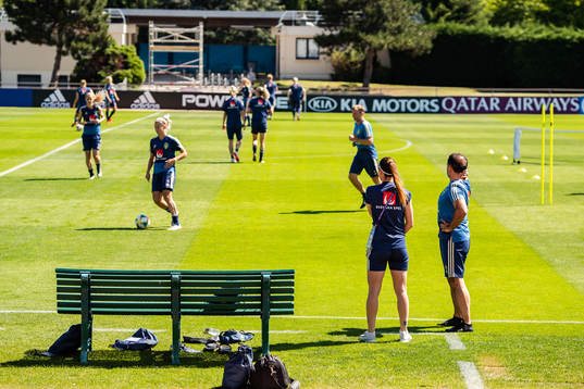 Kosovare Asllani and Ali Kad, Doctor of Sweden