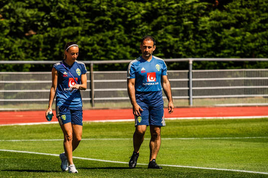 Kosovare Asllani and Ali Kad, Doctor of Sweden