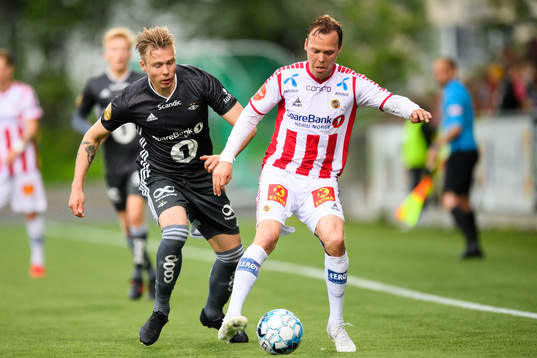 Alexander Søderlund of Rosenborg and Magnus Andersen of