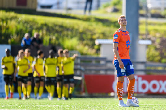 Hólmbert Fridjónsson of Aalesund looks dejected