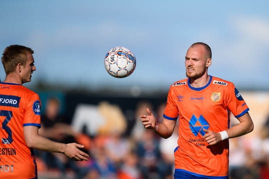 Torbjørn Agdestein and Aron Elís Thrándarson of Aalesund